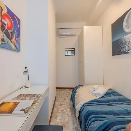 Otto Novembre, 3 Ampio Ed Elegante Con Vista * Milan