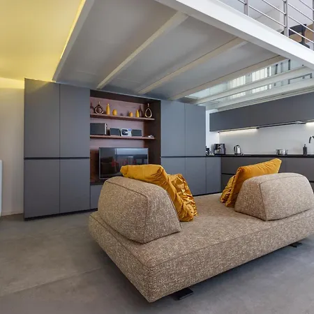 Luxury Design Studio Clefi Apartment