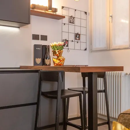 Luxury Design Studio Clefi Apartment *