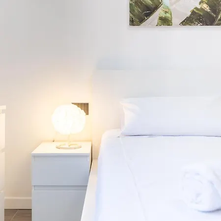 Apartmán 5 Stars Flat, Next To Subway, 3 Stops To Duomo, Ac & Wi-fi *