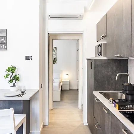 5 Stars Flat, Next To Subway, 3 Stops To Duomo, Ac & Wi-fi Apartman Milánó