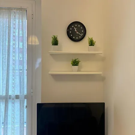 Bocconi - Porta Romana 4 Da Letto Con 2 Bagni Privati דירה *