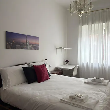 Bocconi - Porta Romana 4 Da Letto Con 2 Bagni Privati מילאנו