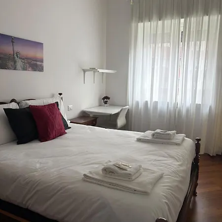 Bocconi - Porta Romana 4 Da Letto Con 2 Bagni Privati