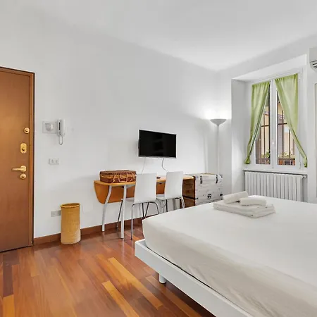 Winter Olympics Naviglio 13 Apartment *