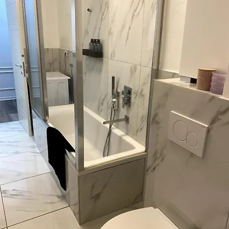 Elegante 80mq Vicino Sempione Apartment Milan