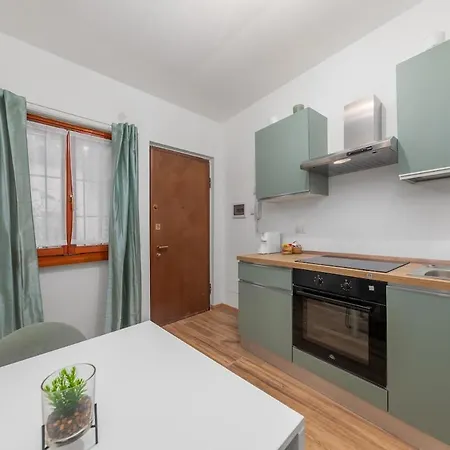 Apartment 2 Min To Metro - 12 Min To Station And Duomo - Quiet *