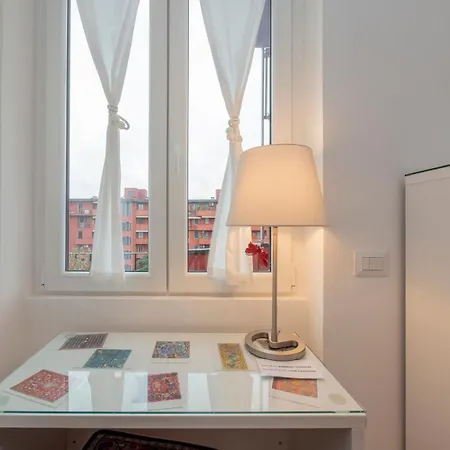 I Host - Scheiwiller 5 * Milano