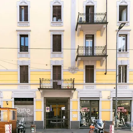 Apartment Charming Courtyard House In The Heart Of