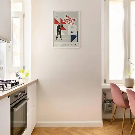 Apartment Charming Courtyard House In The Heart Of Milan
