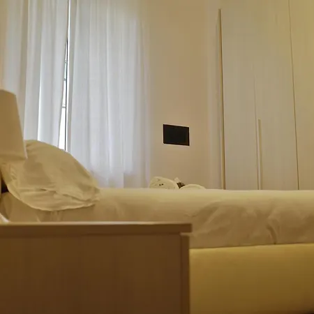 Bwr - Two-room Near The Station, Venini Apartment