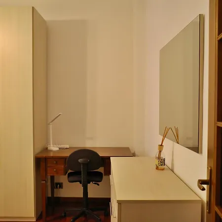 Bwr - Two-room Near The Station, Venini Apartment