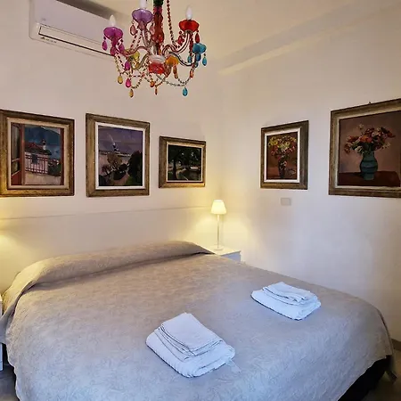 Pier's House - Attico A 3 Chilometri Dal Centro *