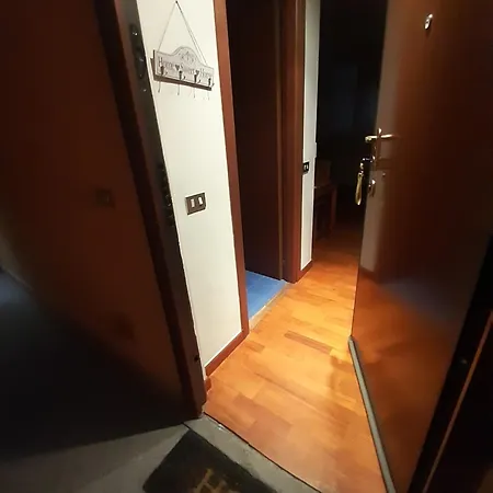 Daire Sunday's Flat/monolocale Zona Bocconi *