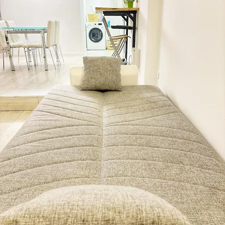 Cozy Basement Navigli Apartmán