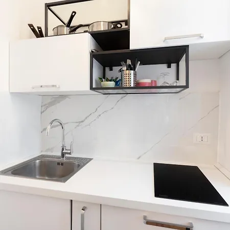 Lomellina 13 ميلان