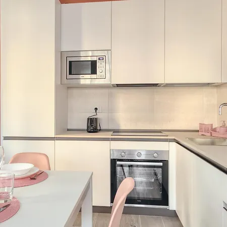 Pink In Financial District 4 Pax Apartament *