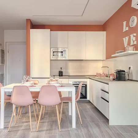 Pink In Financial District 4 Pax Apartament Mediolan