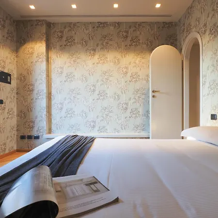 Splendido Attico Con 2 Terrazzi In Brera Apartment *