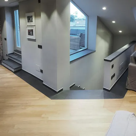 Contempora - Two-Level Apartment With 2 Terraces In Brera *