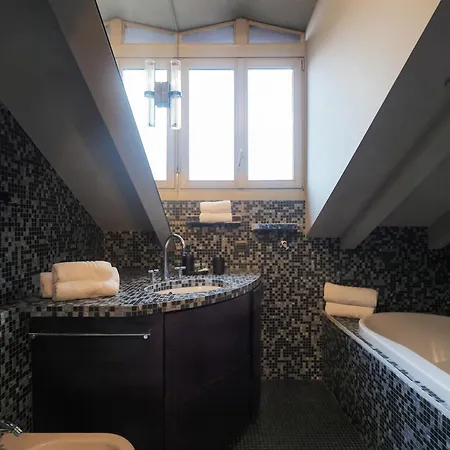 Contempora - Two-Level Apartment With 2 Terraces In Brera