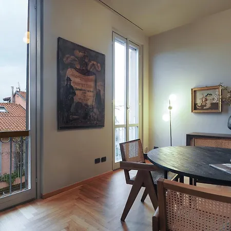 Contempora - Two-Level Apartment With 2 Terraces In Brera *