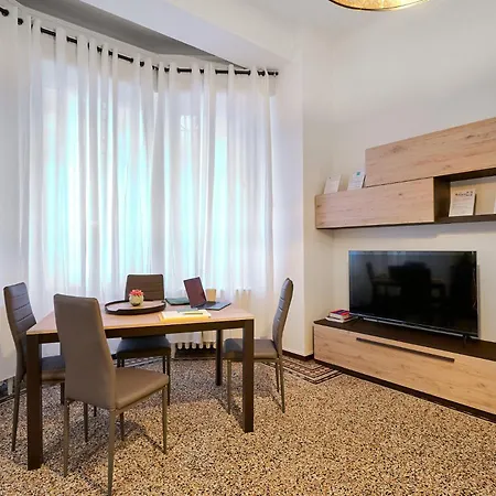 Isola Suite, Urban Retreat In