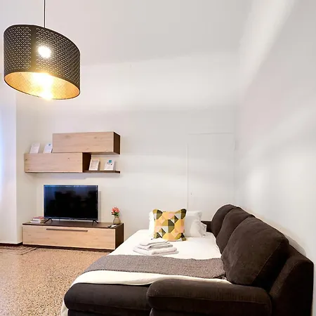 Isola Suite, Urban Retreat In *