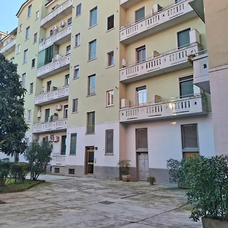 Vfh Argonne Trendy By The Park Apartman *