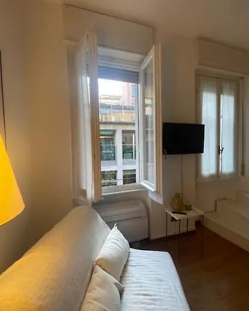 Two-room San Babila Apartment