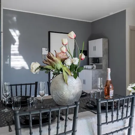 New With 4 Bedrooms Milano