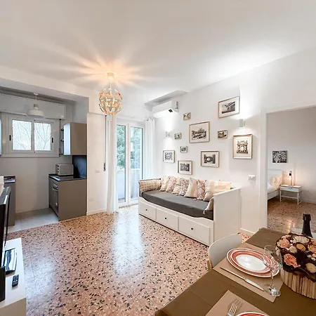 Apartmán Free Park, 100m From San Siro, Derby Two-room *