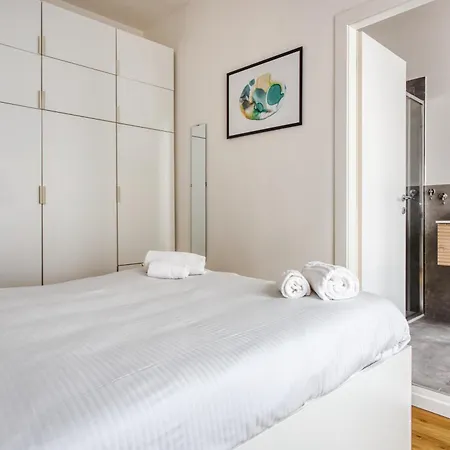 Joivy Elegant & Modern In Isola District Apartment *