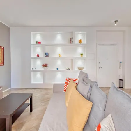 아파트 Xenia - Spacious Tworoom In Pt Venezia 밀라노