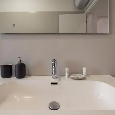 Xenia - Spacious Tworoom In Pt Venezia * 밀라노