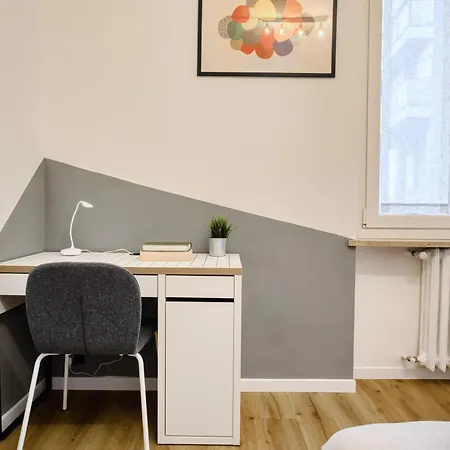 Easylife - - Pola6 - Isola * Milan