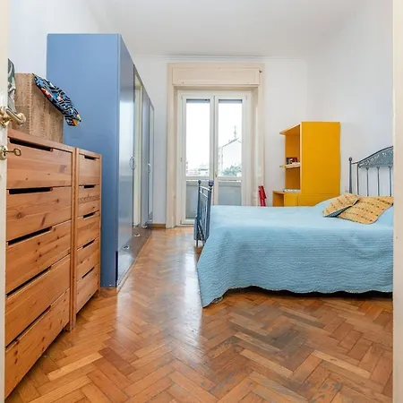 Mondrian Style House Apartment