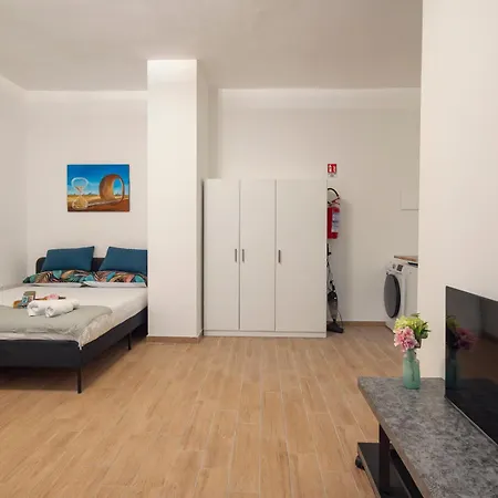 Luxury - Balbo 11 Mono * Milan