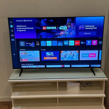 Spacious Three In Corso Vercelli, In The Center *