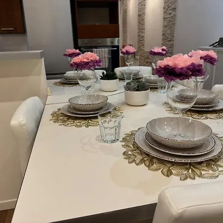 Spacious Three In Corso Vercelli, In The Center Milan