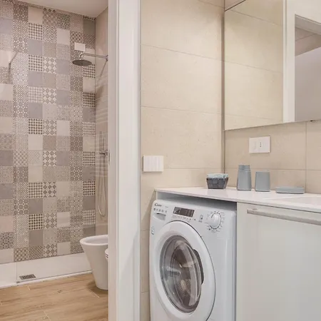 Apartament In Financial District 4 Pax Mediolan