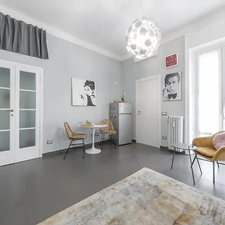 Apartment Monolocale Vicino Metro E Aeroporto Linate *