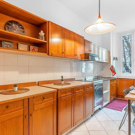 Apartment Mo109 - Loreto - Duomo- Large -