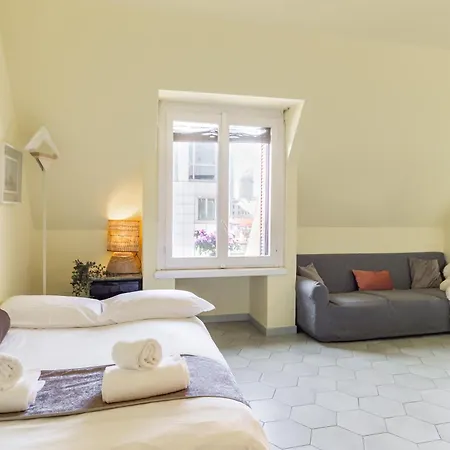 Repubblica-stazione Big House Skyline View 4 Pax Check In H24 Апартаменты Милан