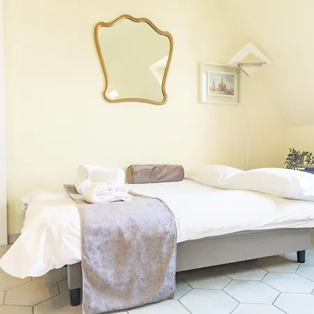 Repubblica-stazione Big House Skyline View 4 Pax Check In H24