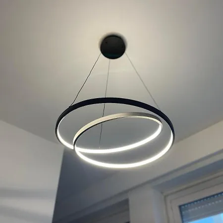 Eleganza Milanese Near Duomo & Metro