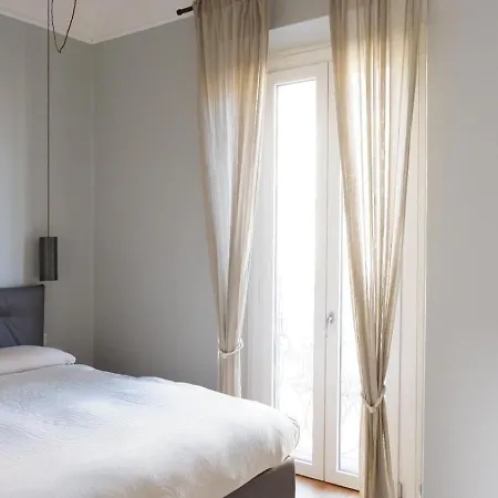 Apartment Cozy Renovated Comfort In Isola Milan