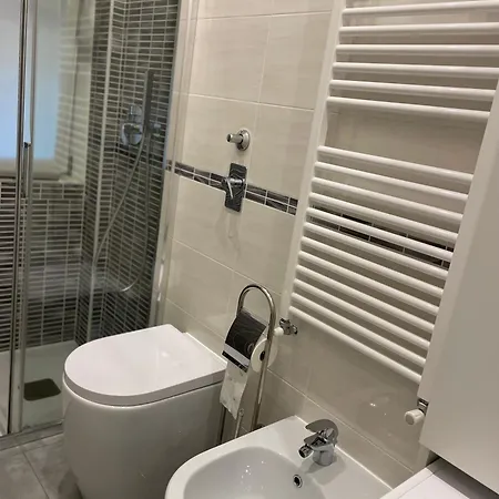 Samia House * Милан