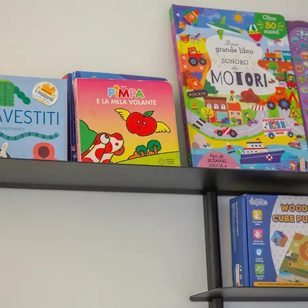 Charming & Bright Near Milan's Fashion District 4* Milano