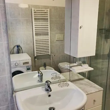 Paola In Porta Venezia Διαμέρισμα *